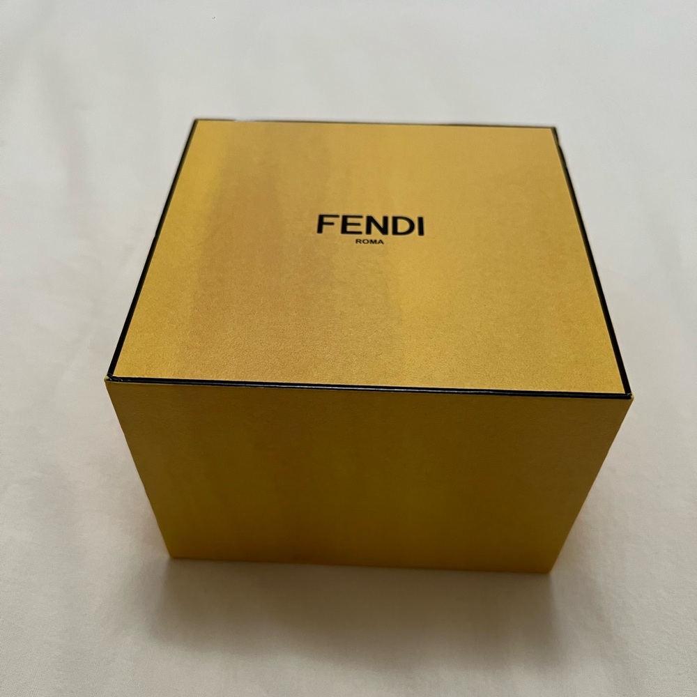 Fendi jewelry empty box. Magnetic box. No damage.